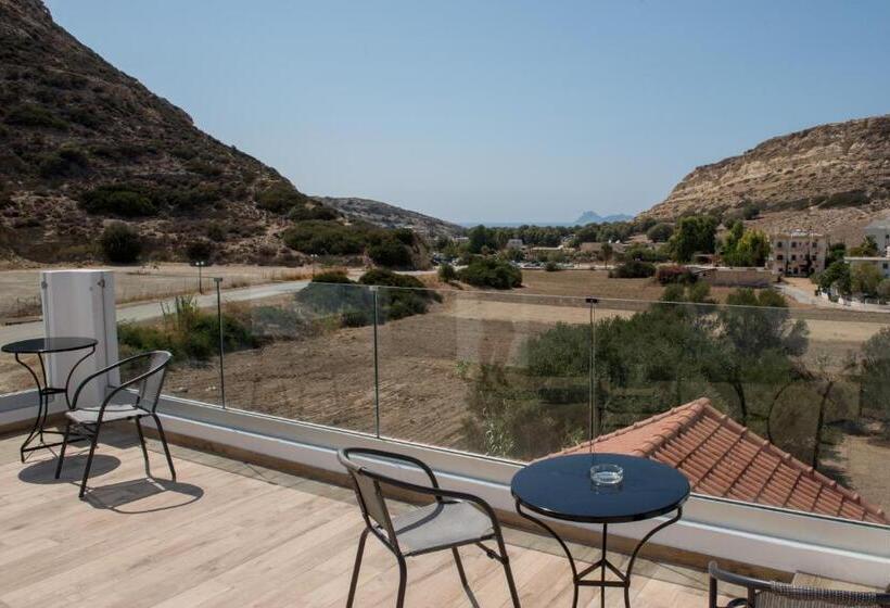 Pokój Rodzinny, Paradise Matala