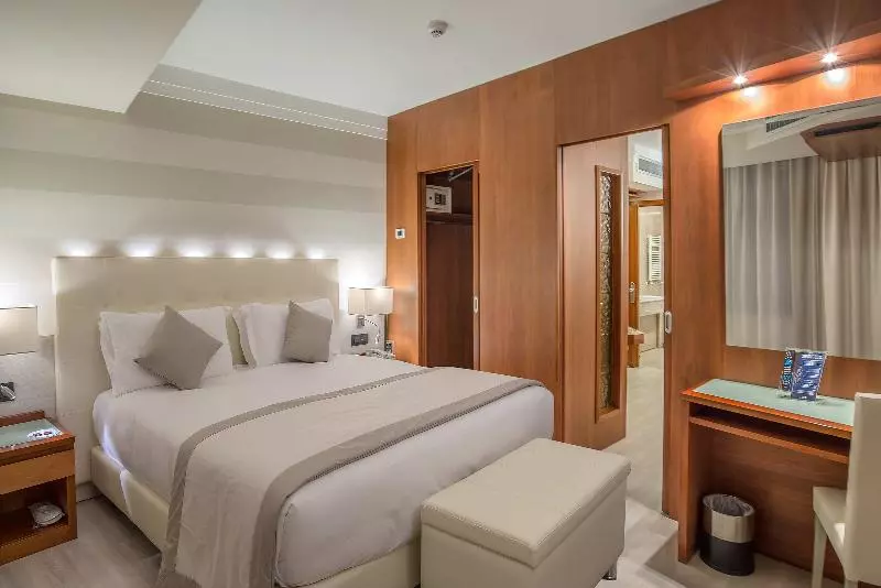 デラックスルーム, Ramada Plaza By Wyndham Gwangju
