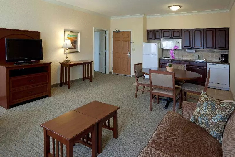 キングサイズベッドのスイートルーム, Staybridge Suites San Antonio Sea World, An Ihg