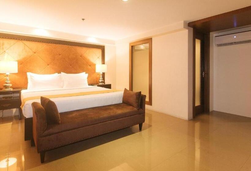 اتاق لوکس با تخت بزرگ, Torre Venezia Suites