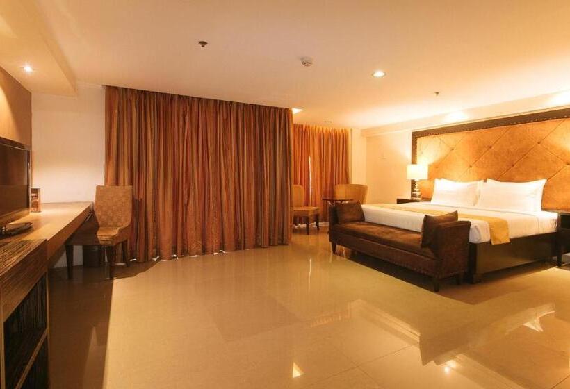 اتاق لوکس با تخت بزرگ, Torre Venezia Suites