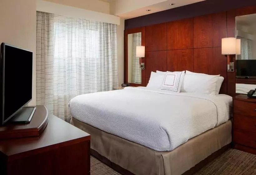 キングサイズベッドのスイートルーム, Residence Inn Melbourne