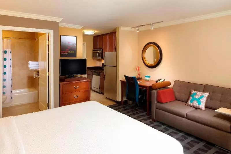 キングサイドベッドのスタンダードワンルーム, Towneplace Suites Houston Intercontinental Airport