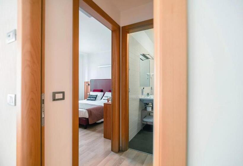 جناح, Domino Suite Hotel & Residence