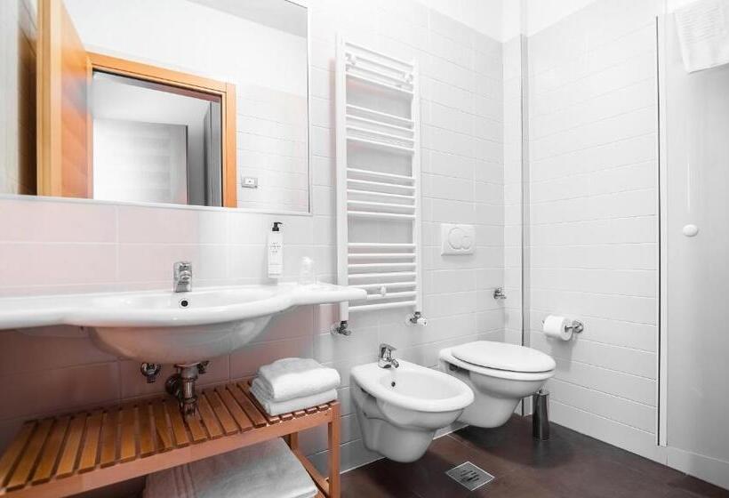 Люкс 2 Спальни, Domino Suite Hotel & Residence