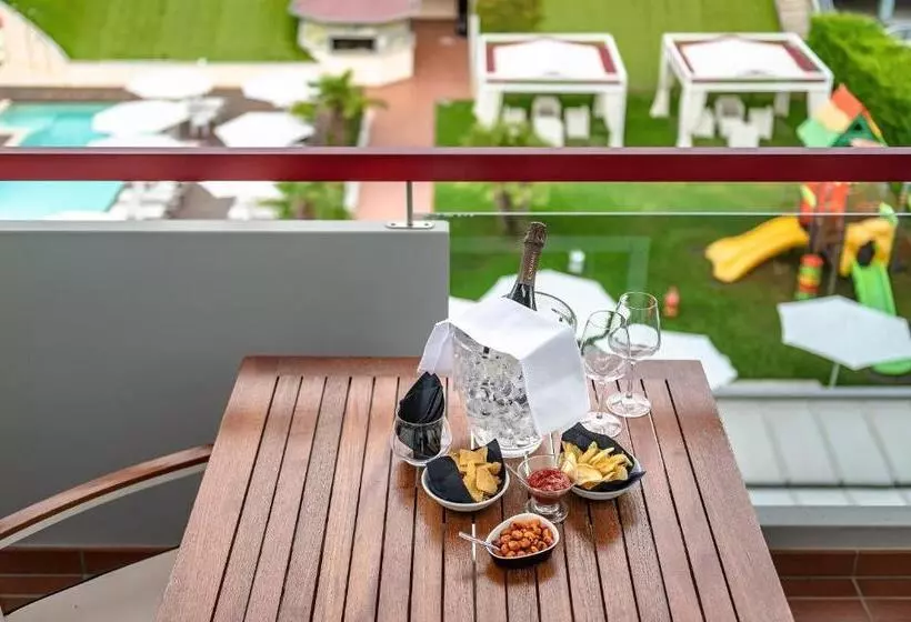 سوئیت 2 خوابه, Domino Suite Hotel & Residence