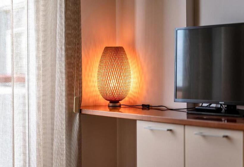 غرفة قياسية, Domino Suite Hotel & Residence