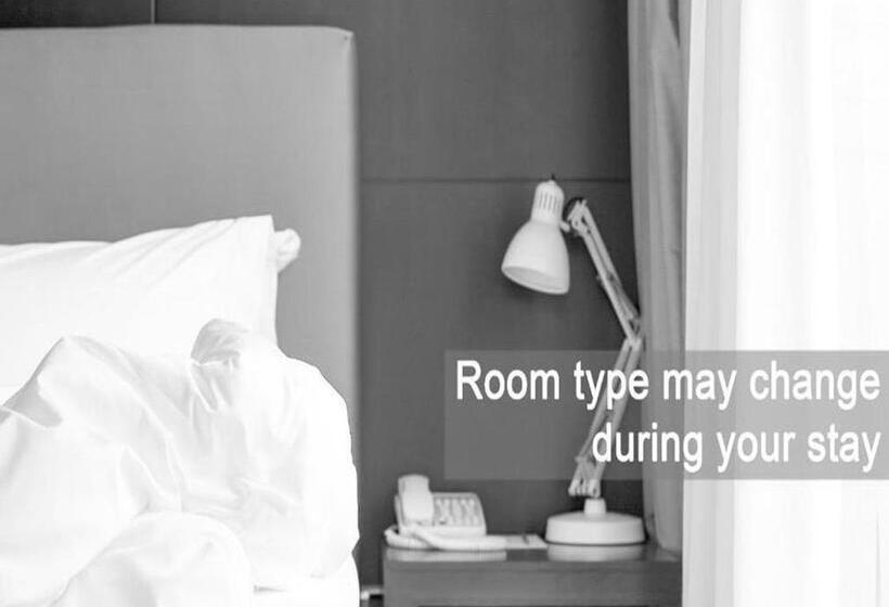 غرفة قياسية ثلاثية, Domino Suite Hotel & Residence