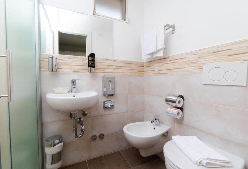 Номер Стандарт, 21 Riccione