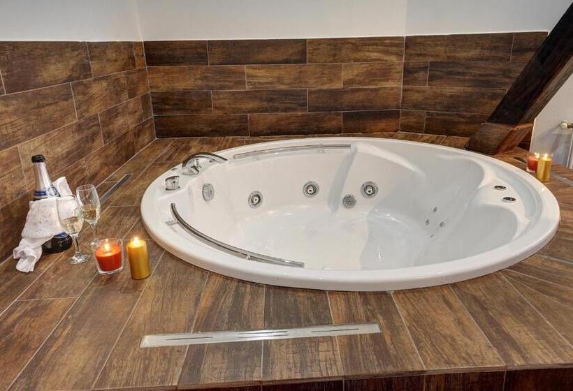 Люкс с гидромассажем, Ave Lux