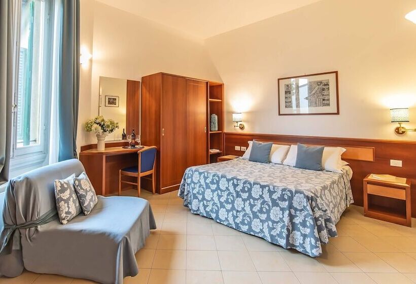 اتاق استاندارد سه نفره, Bonifacio