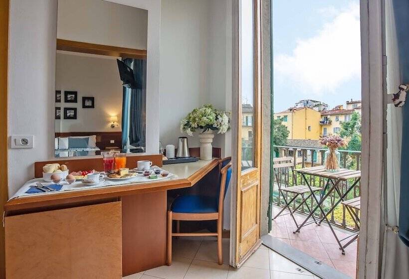 اتاق استاندارد سه نفره, Bonifacio