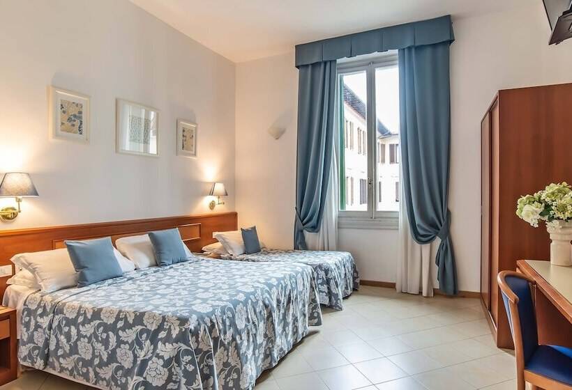 اتاق استاندارد چهار تخته, Bonifacio