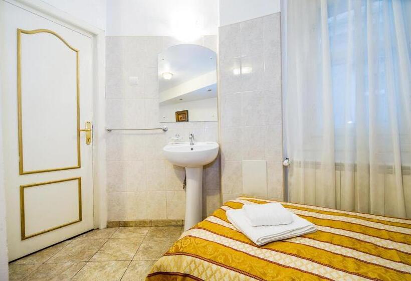 Standard room with outdoor bath, Carpati Imparatul Romanilor