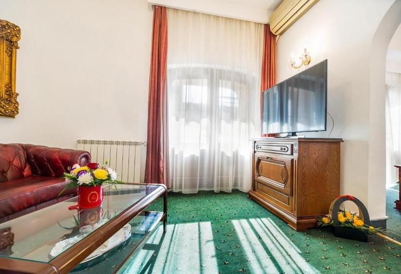 سوییت لوکس, Carpati Imparatul Romanilor