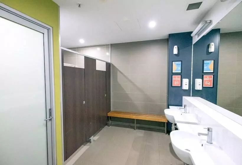 バス共有のスタンダードルーム, Yha Melbourne Central