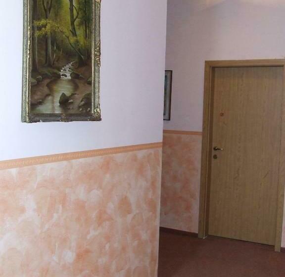 Quarto Estandar, Pensiunea Caramell