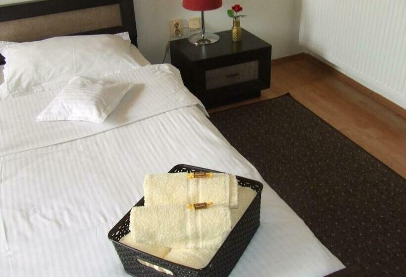 Quarto Estandar, Pensiunea Caramell