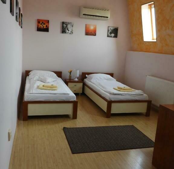 Quarto Estandar, Pensiunea Caramell