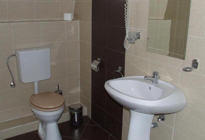 Quarto Estandar, Pensiunea Caramell