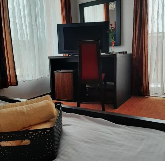 Apartamento 1 Dormitório, Pensiunea Caramell