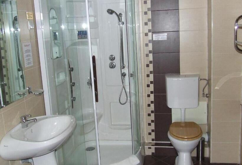 Quarto Basic, Pensiunea Caramell