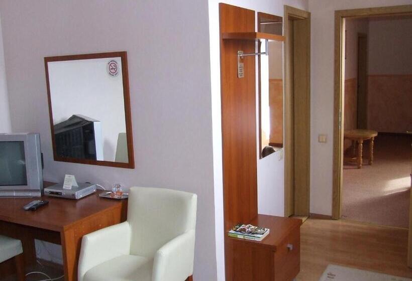 Quarto Basic, Pensiunea Caramell