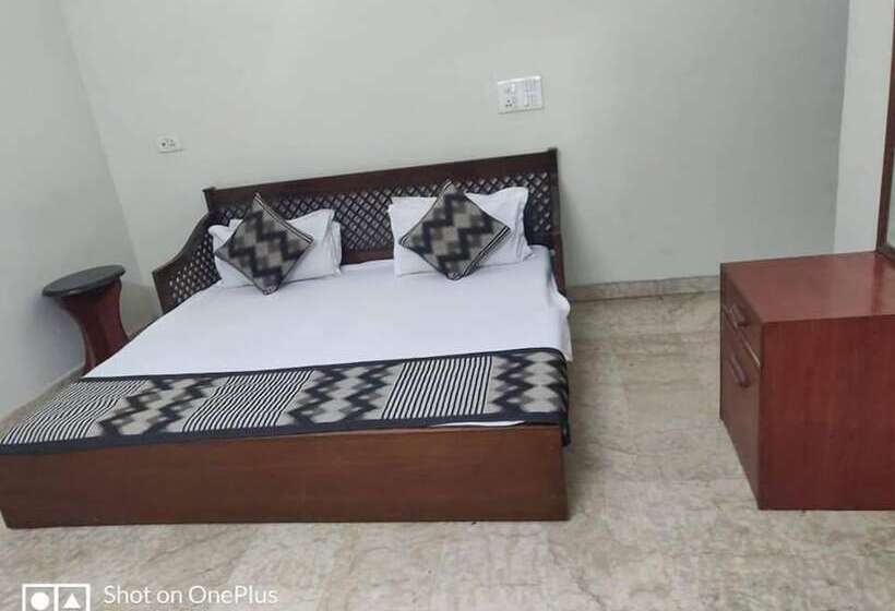 اتاق لوکس, Ashish Palace