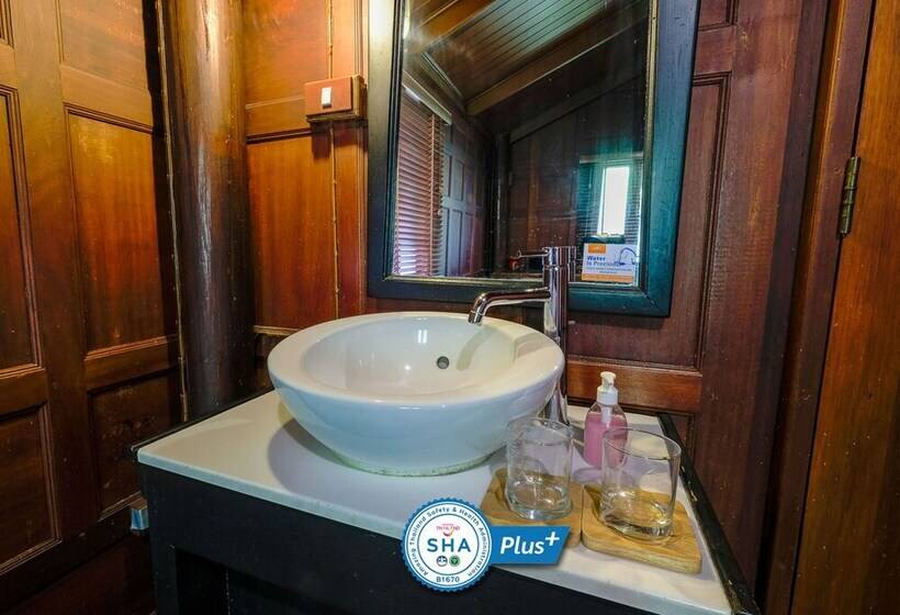 Номер Deluxe, Baan Amphawa Resort & Spa