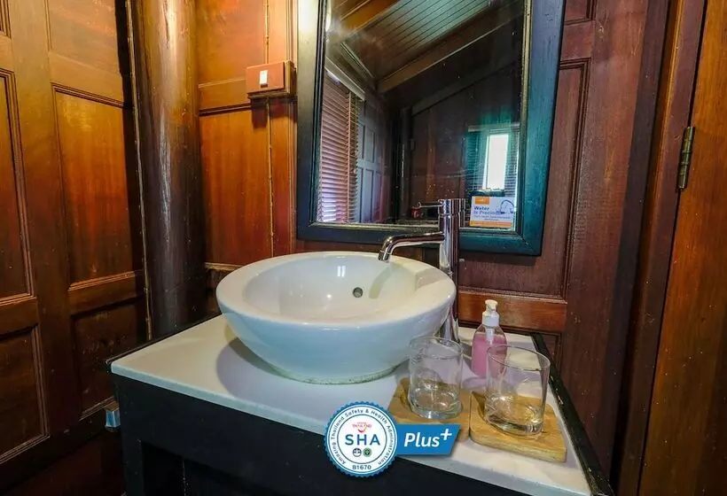 デラックスルーム, Baan Amphawa Resort & Spa