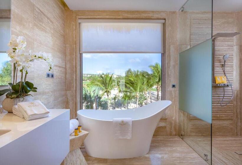 2 Bedrooms Suite Sea View, Eden Roc Cap Cana