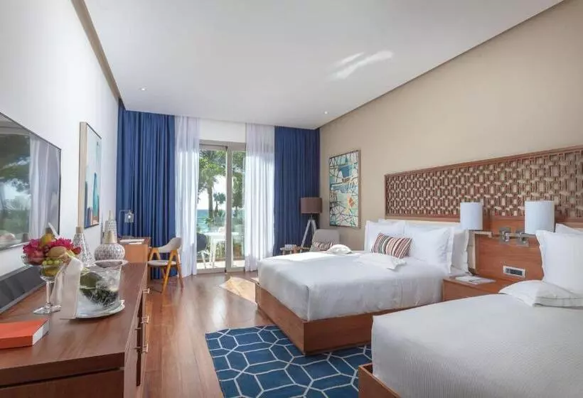 2 Bedrooms Suite Sea View, Eden Roc Cap Cana