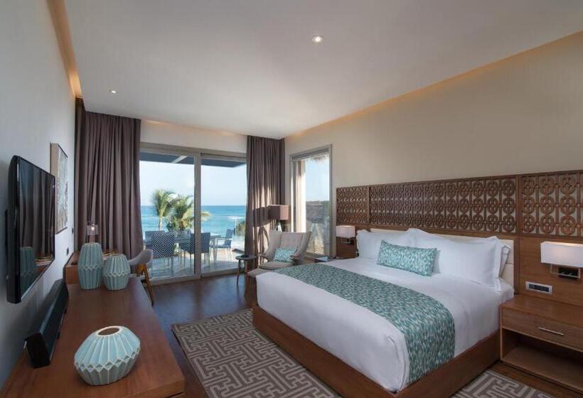 2 Bedrooms Suite Sea View, Eden Roc Cap Cana