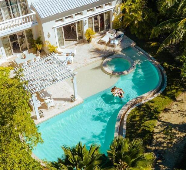 ویلای 4 خوابه, Eden Roc Cap Cana