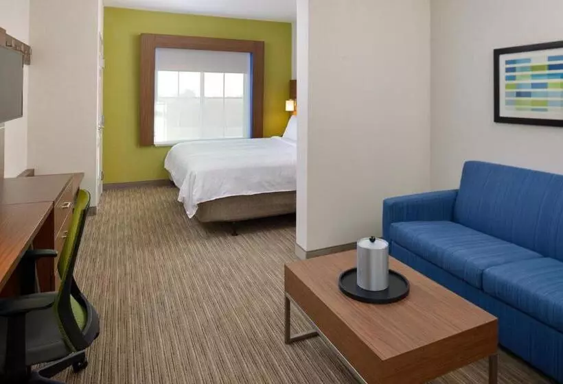 Standard-huone King-vuode, Holiday Inn Express Lodi, An Ihg
