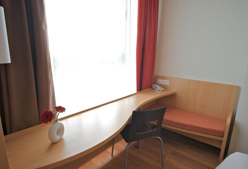 StandaardKamer, Ibis Kaunas Centre