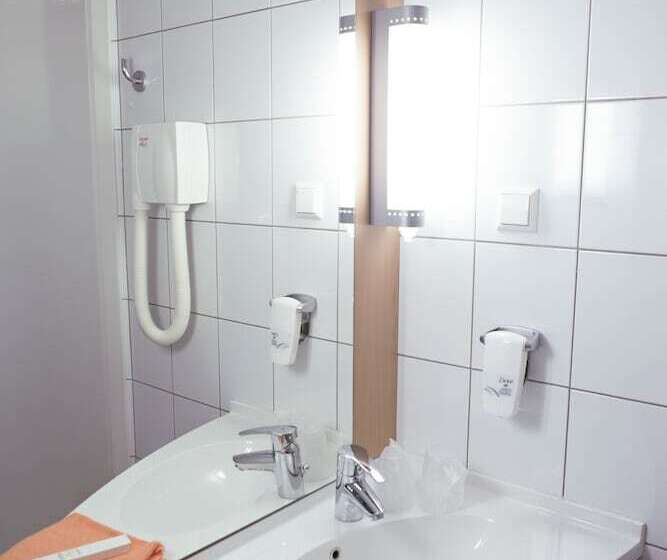 Superior Kamer, Ibis Kaunas Centre