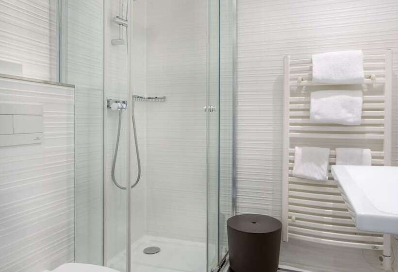 اتاق استاندارد, Prince Albert Montmartre