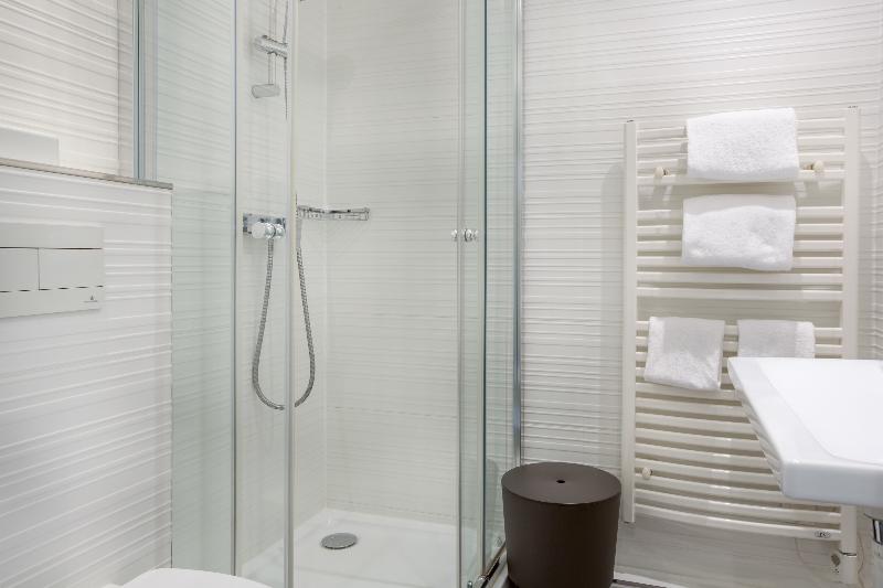 اتاق استاندارد, Prince Albert Montmartre