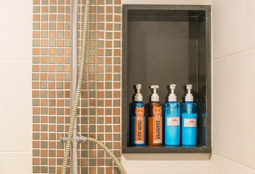 디럭스 룸, Srisuksant Resort