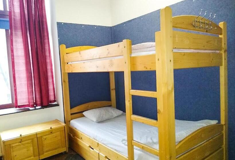 سرير فى غرفة مشتركه, Music Hostel Piotrkowska