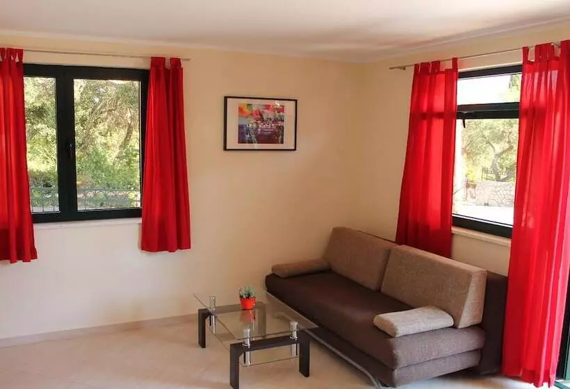 آپارتمان پرمیوم 1 خوابه با چشم‌انداز دریا, Apartments Logos