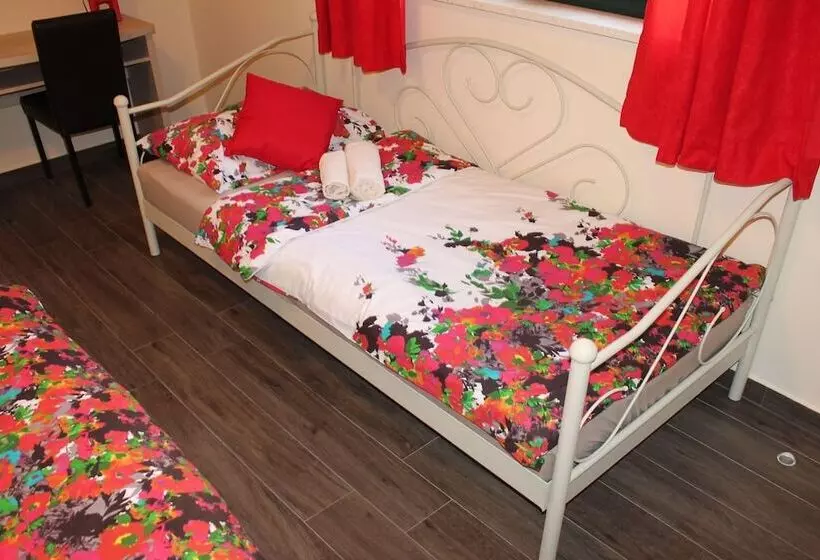 آپارتمان پرمیوم 1 خوابه با چشم‌انداز دریا, Apartments Logos