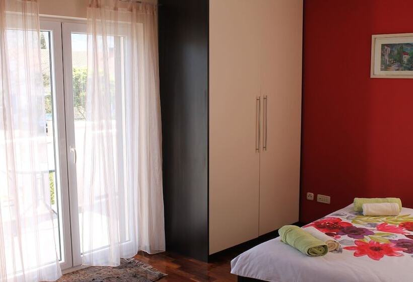 Студия Премиум, Apartments Logos