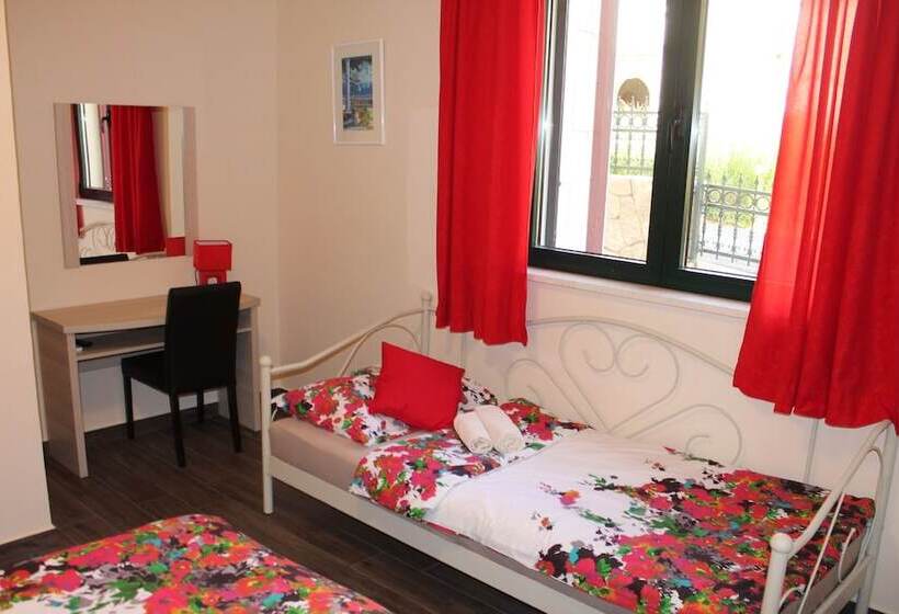 Апартаменты премиум класса с 1 спальней и видом на море, Apartments Logos