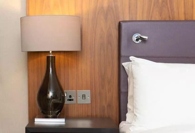 Executive-huone, Hilton London Wembley
