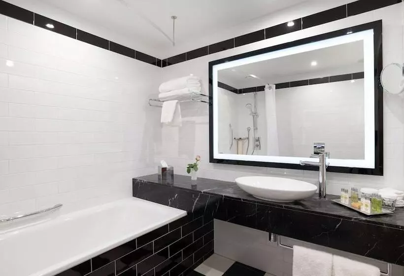 Standard-huone, Hilton London Wembley