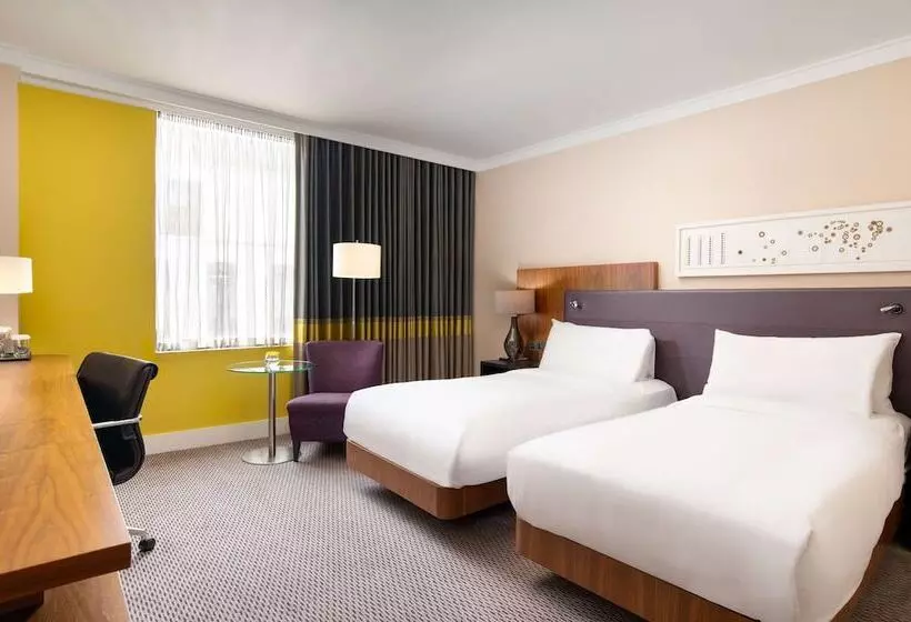 Standard-huone, Hilton London Wembley