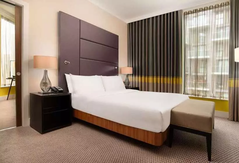 Standard-huone King-vuode, Hilton London Wembley