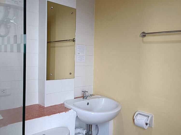 غرفة سوبيريور, Jl Bangkok